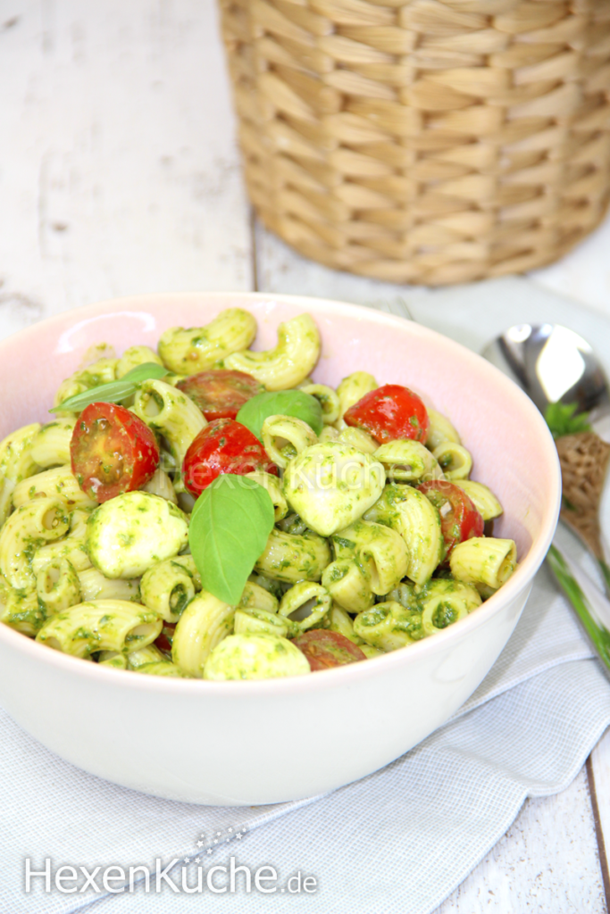 Nudelsalat Caprese Hexenküche de